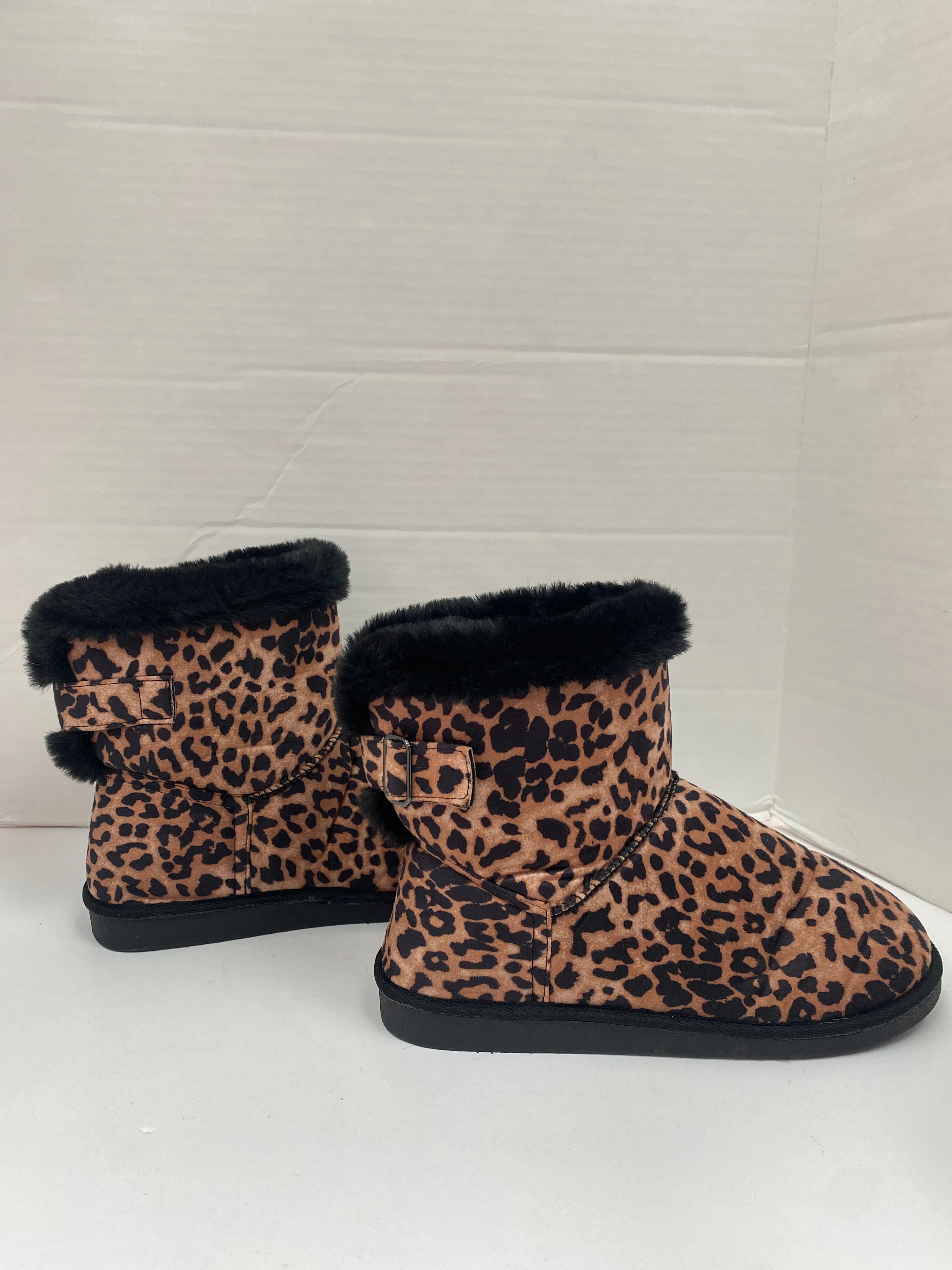 Animal Print Boots Ankle Flats Torrid, Size 8.5