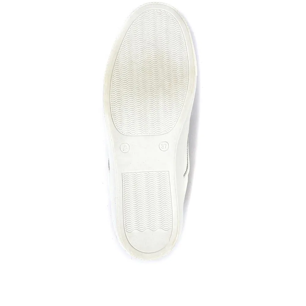 Aoide Leather Slip-On Sneakers / 320 233