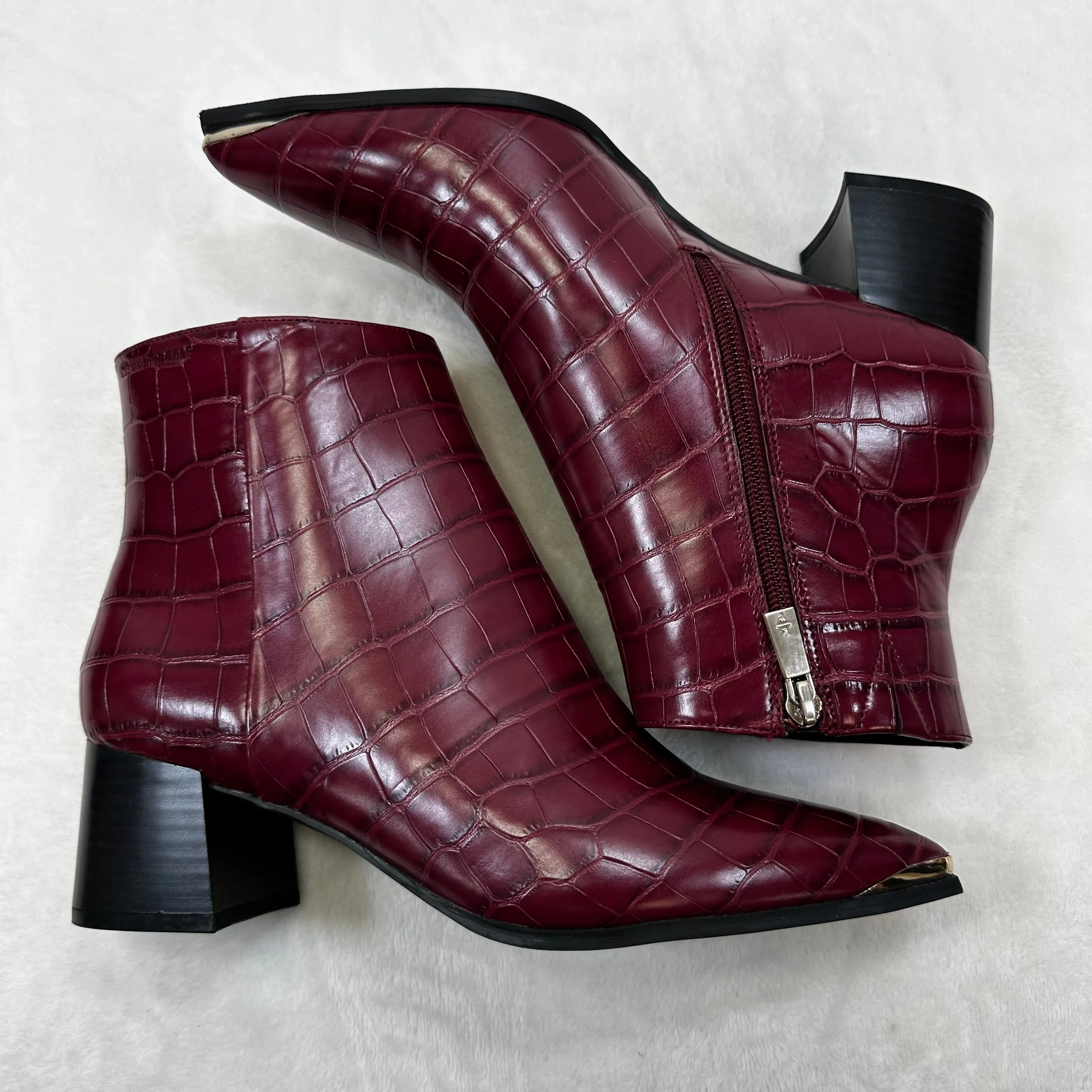 Boots Ankle Heels By Kenneth Cole In Burgundy, Size: 8