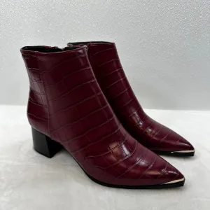 Boots Ankle Heels By Kenneth Cole In Burgundy, Size: 8