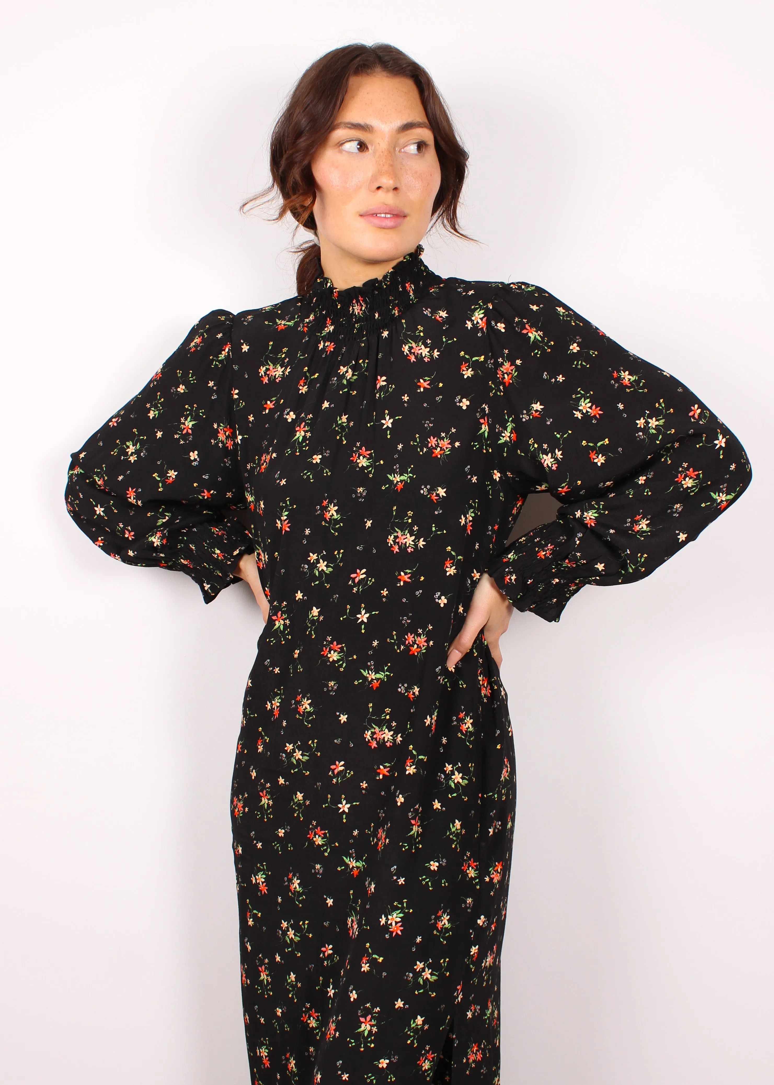 BR Hanae Dress in Black Floral