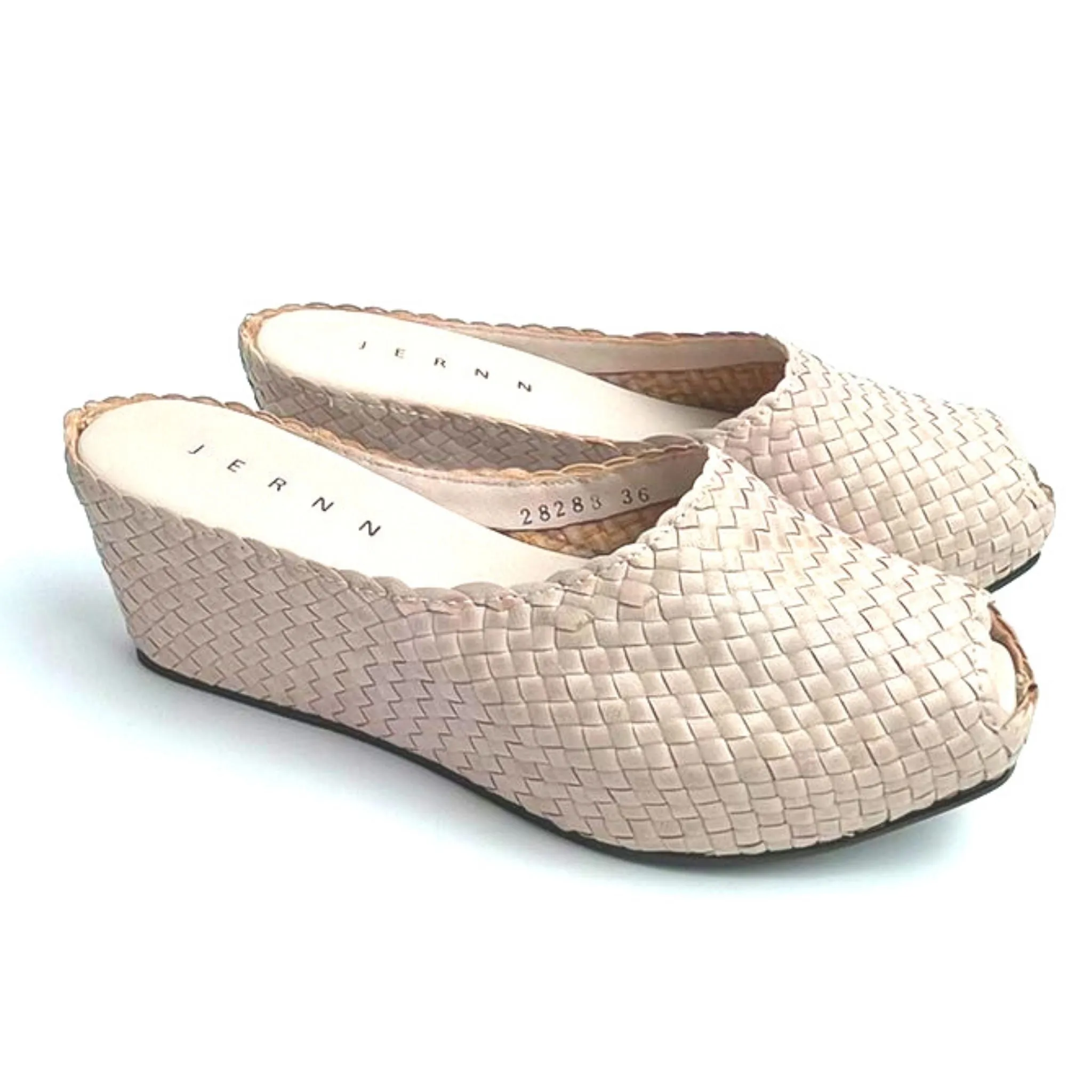 Handwoven Square Front wedges - 28288