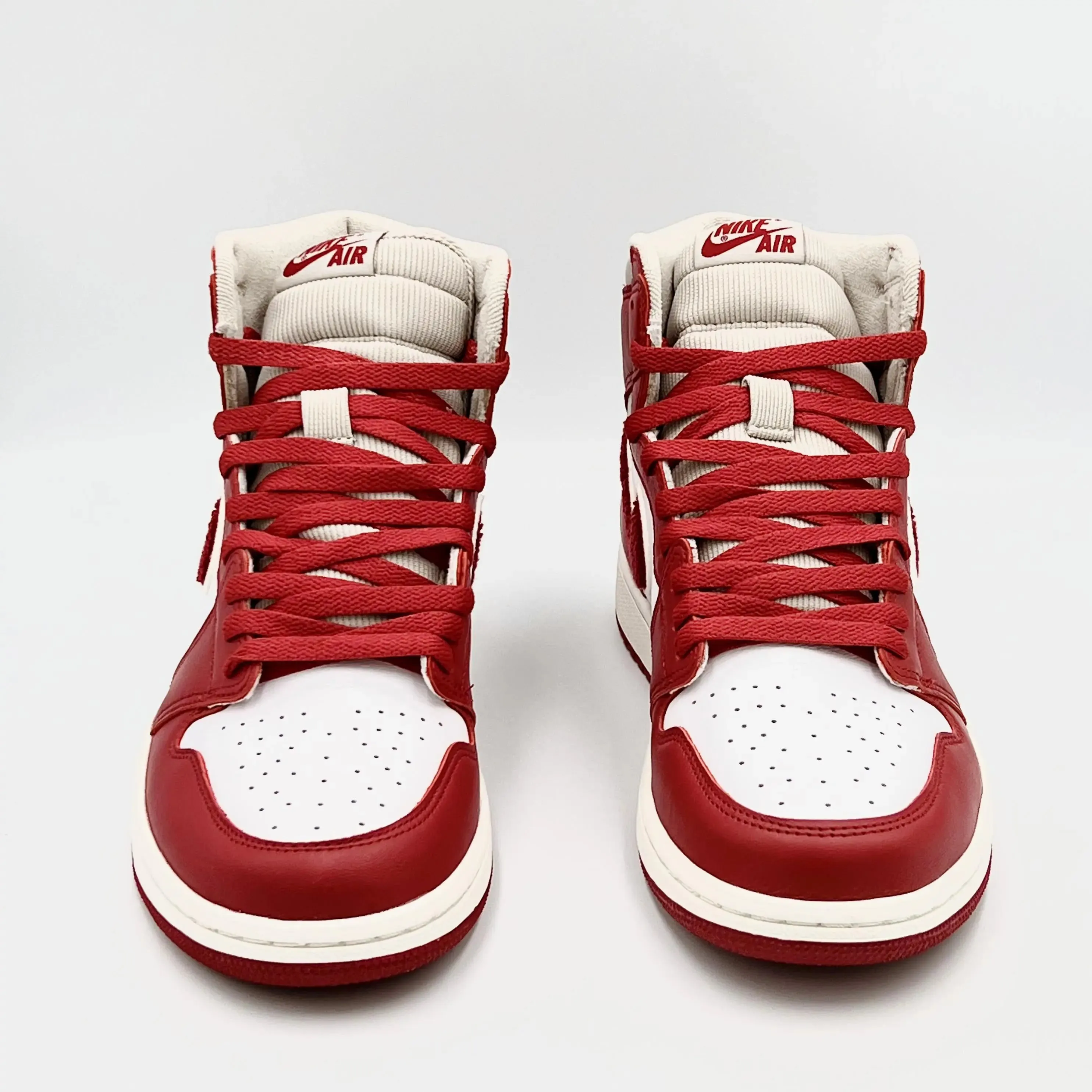 Jordan 1 Retro High OG Varsity Red (W)