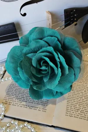 La Fleur Follies Brooch Hair Clip (Ivy Dark Green)