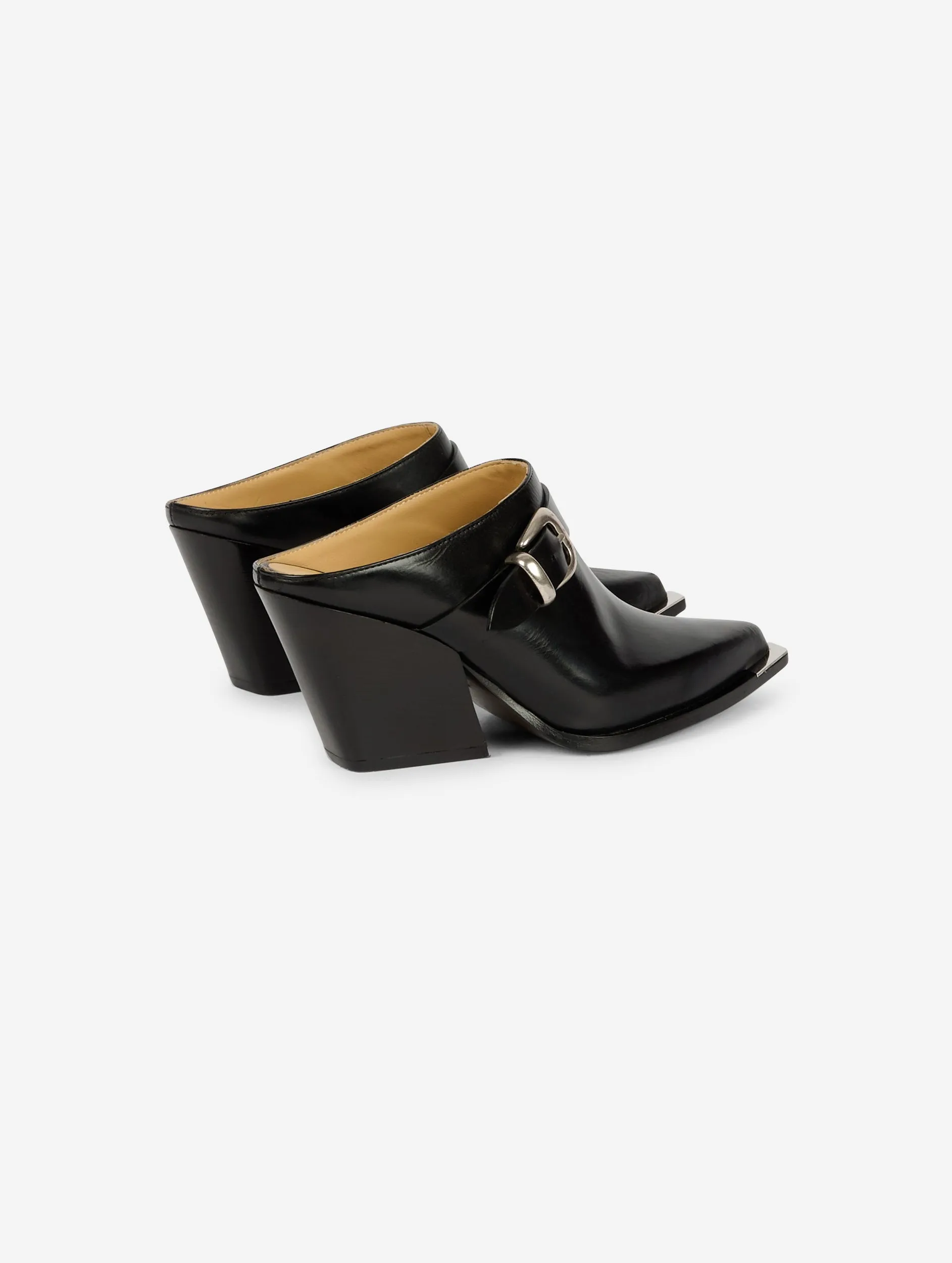 Mules bout fermé en cuir noir